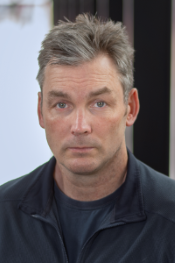 Headshot of Jason Moffat